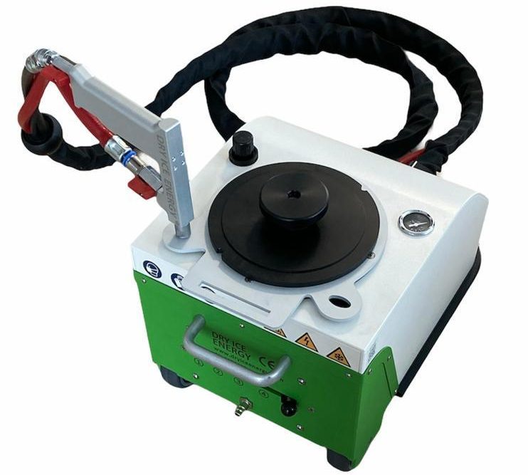Dry Ice Energy - the most compact and easy to use dry ice blasting